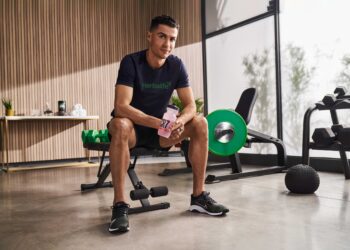 Herbalife Renueva Su Acuerdo Con Cristiano Ronaldo Como Patrocinador Oficial