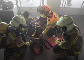 Más De 150 Profesionales Participan En Un Ejercicio Práctico De Emergencias En La Discoteca Bataplán De San Sebastián