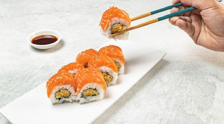 El Salmón De Noruega, El Pescado Favorito De Los Españoles Para Celebrar El Día Mundial Del Sushi