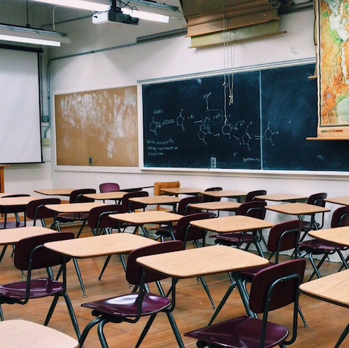 Alianza Ibérica Servicios Integrales De Limpieza Detalla El Proceso De Limpieza A Fondo En Un Centro Educativo Aprovechando El Cierre Temporal Por Vacaciones