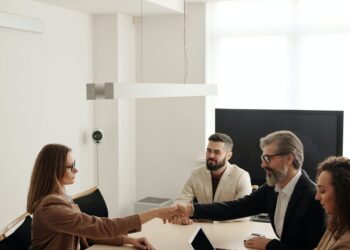 El Bufete De Abogados Català Reinón Analiza La Compraventa De Empresas