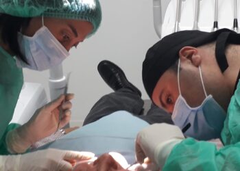 La Colocación De Implantes Dentales Tiene Un éxito Del 98%