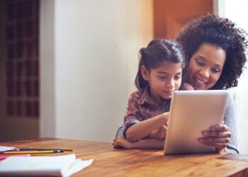 Un 63% De Los Niños Utiliza La Tecnología Para Aprender En El Colegio