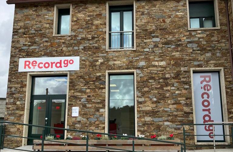 Record Go Mobility Aterriza En Santiago De Compostela