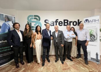 SafeBrok Y MARH Underwriting Formalizan Su Alianza Para Liderar La Distribución Digital De Seguros