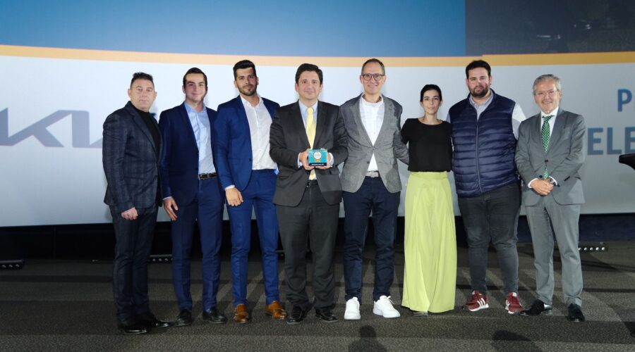 KIA Gana El Premio Especial Excelencia Del Año En La Gala Premios Excelencia Relación Con Clientes 2023