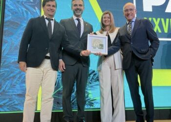 Cívitas Puerto Banús Y El Catedrático José Carlos García Gómez Reciben El Premio Andalucía De Medio Ambiente