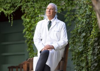 «Pensar En Verde» Es Clave En La Longevidad, Según El Doctor Manuel De La Peña