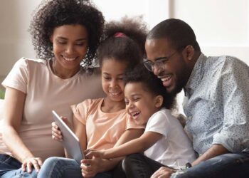 5 Claves Para Disfrutar De La Tecnología En Familia Sin Que Arruine Las Navidades