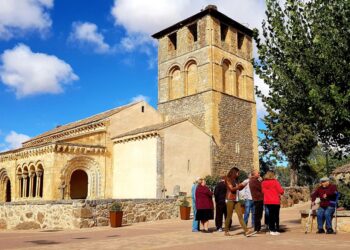 Vuelve Enamora Sotosalbos Para Celebrar Su 6º Aniversario Por Navidad