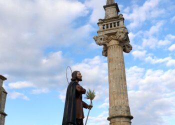 Fuentenovilla, La Historia Y La Naturaleza Hecha Pueblo