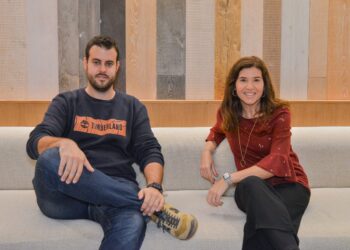 Wayra Invierte En Remuner Para Impulsar El Uso De La IA En Los Planes De Compensación De Las Empresas