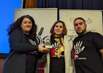 @Angelucho Recibe El Premio Raúl Jover De RootedCON, A Título Póstumo, Por Su Trayectoria En Ciberseguridad