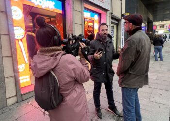 Samplia X En Plaza Callao: Donde La Curiosidad Se Encuentra Con Lo Inesperado Y De Forma Gratuita