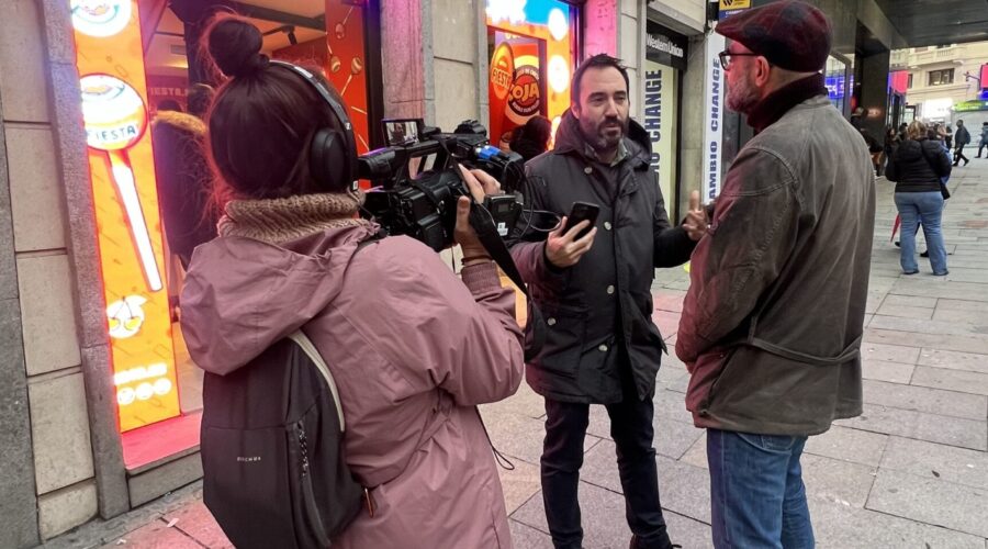 Samplia X En Plaza Callao: Donde La Curiosidad Se Encuentra Con Lo Inesperado Y De Forma Gratuita